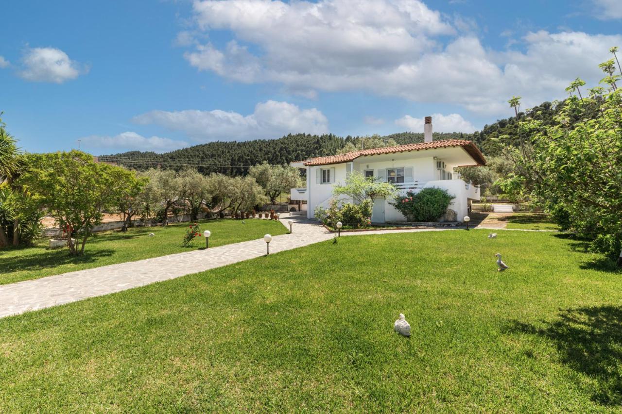 M&M Villa Vourvourou Bagian luar foto