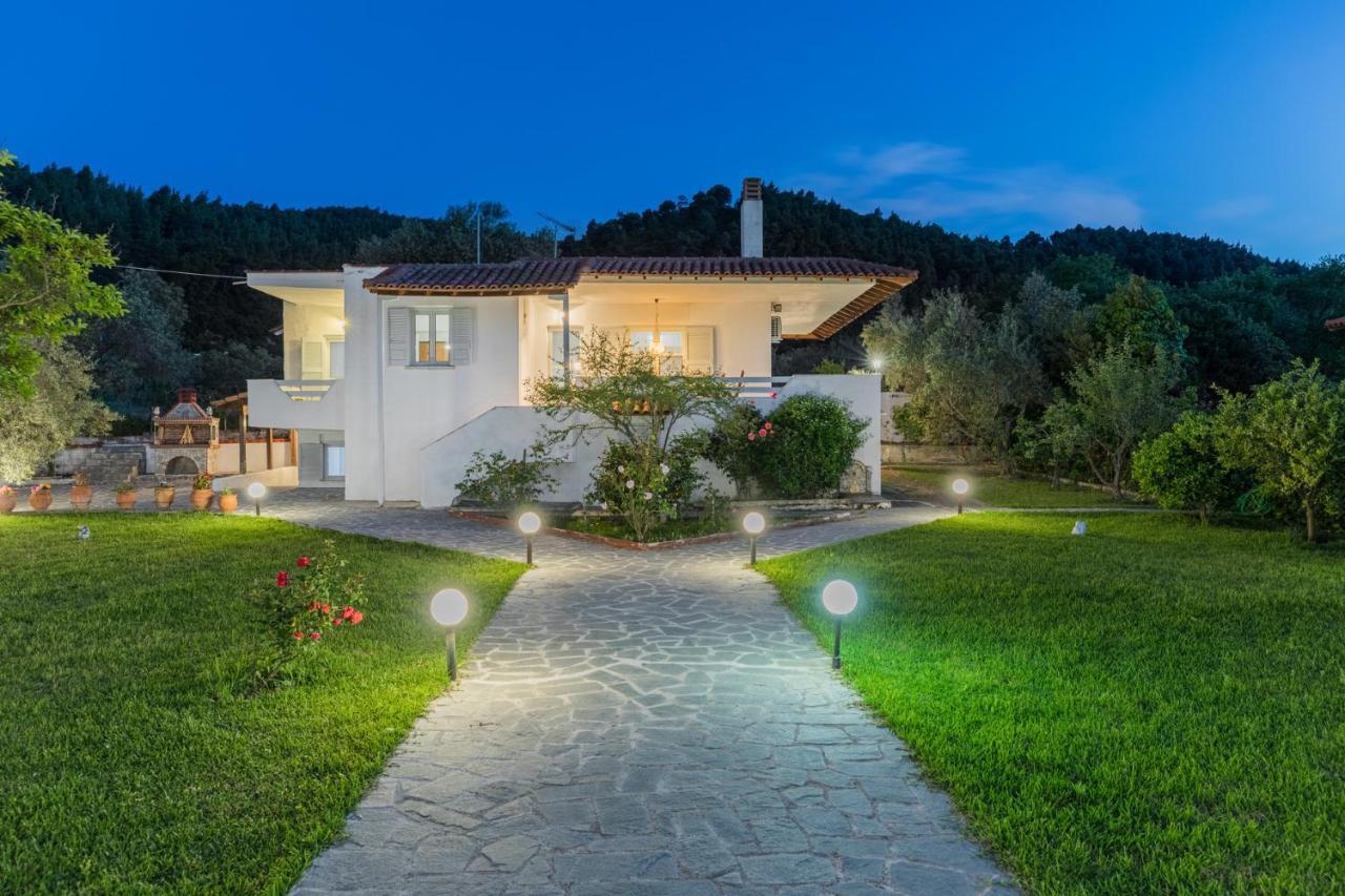 M&M Villa Vourvourou Bagian luar foto