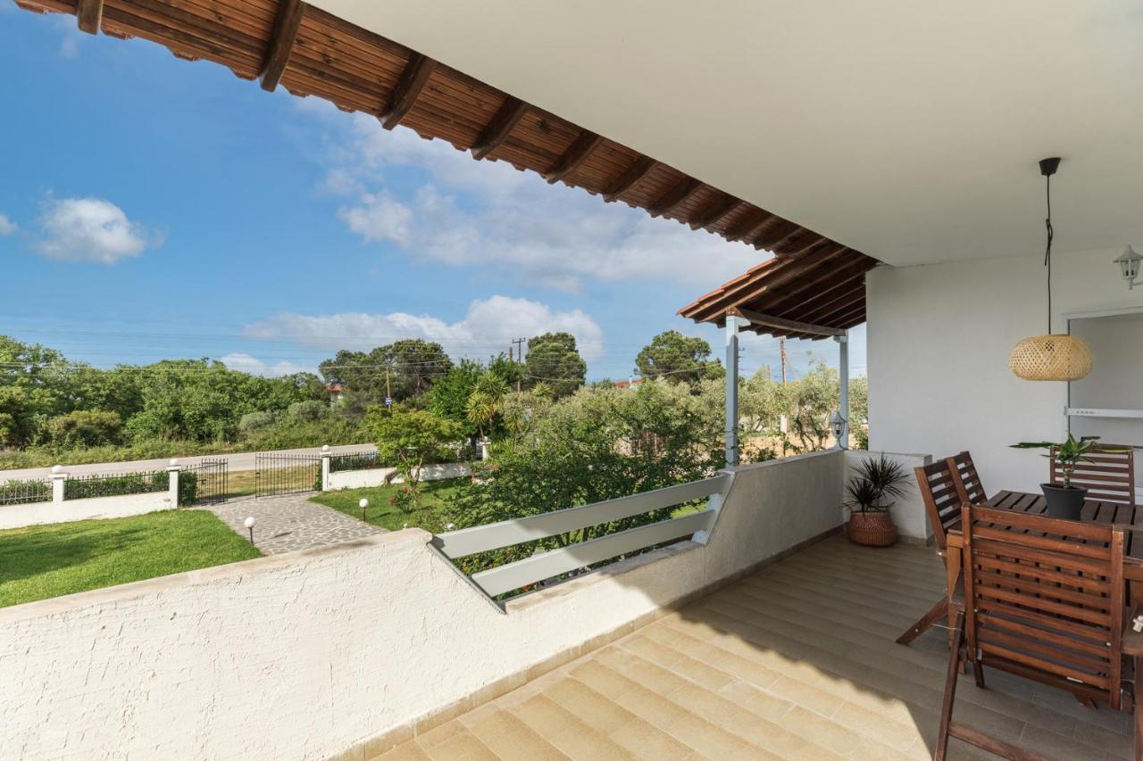 M&M Villa Vourvourou Bagian luar foto