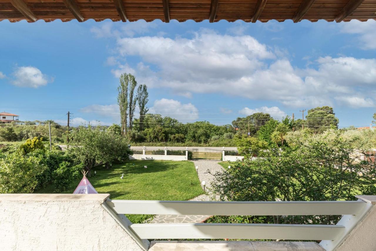 M&M Villa Vourvourou Bagian luar foto