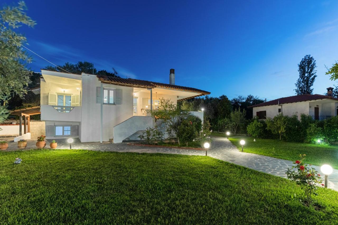 M&M Villa Vourvourou Bagian luar foto